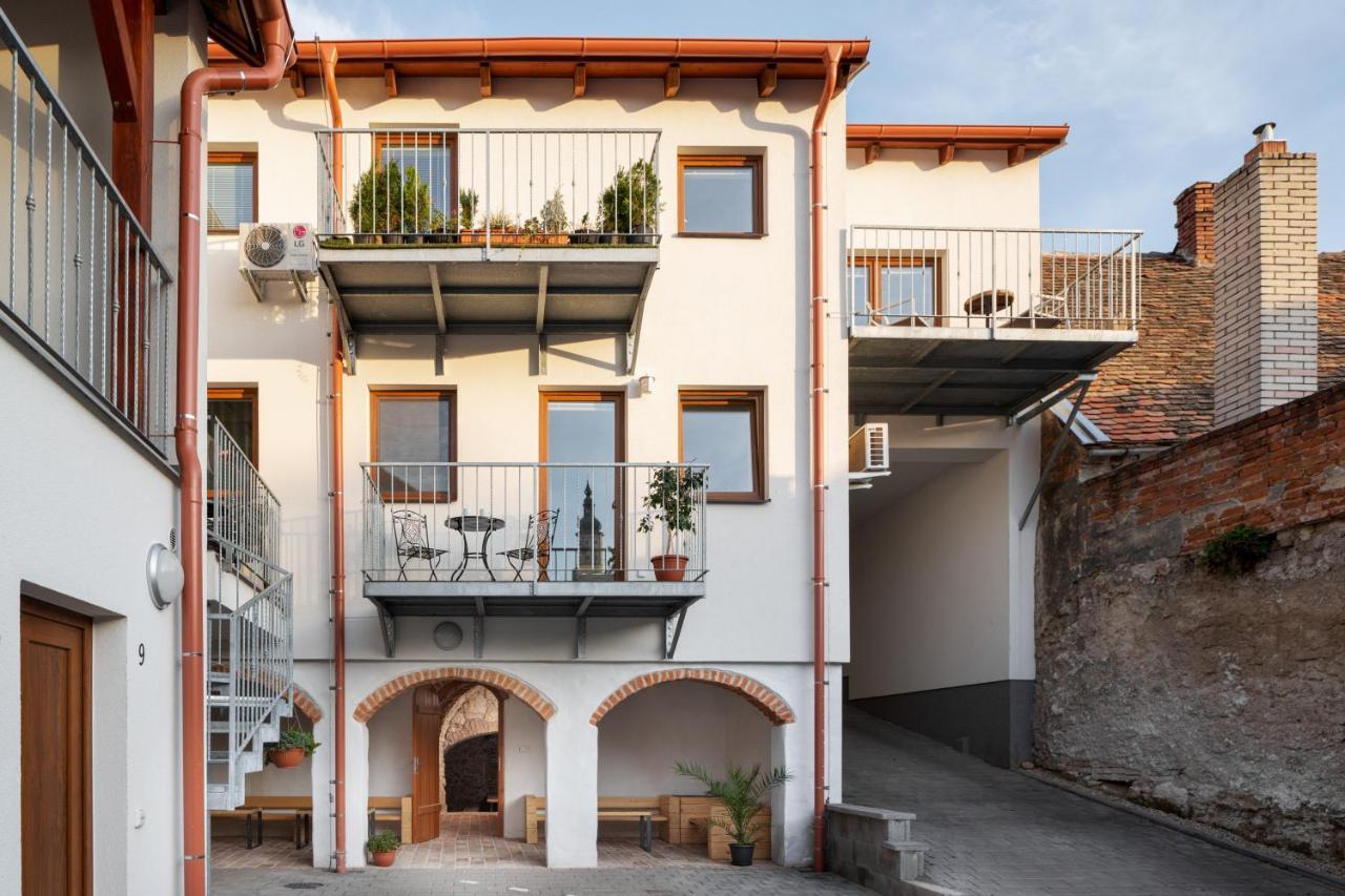 Ferienwohnung Rezidence Konevova, Mikulov Exterior foto